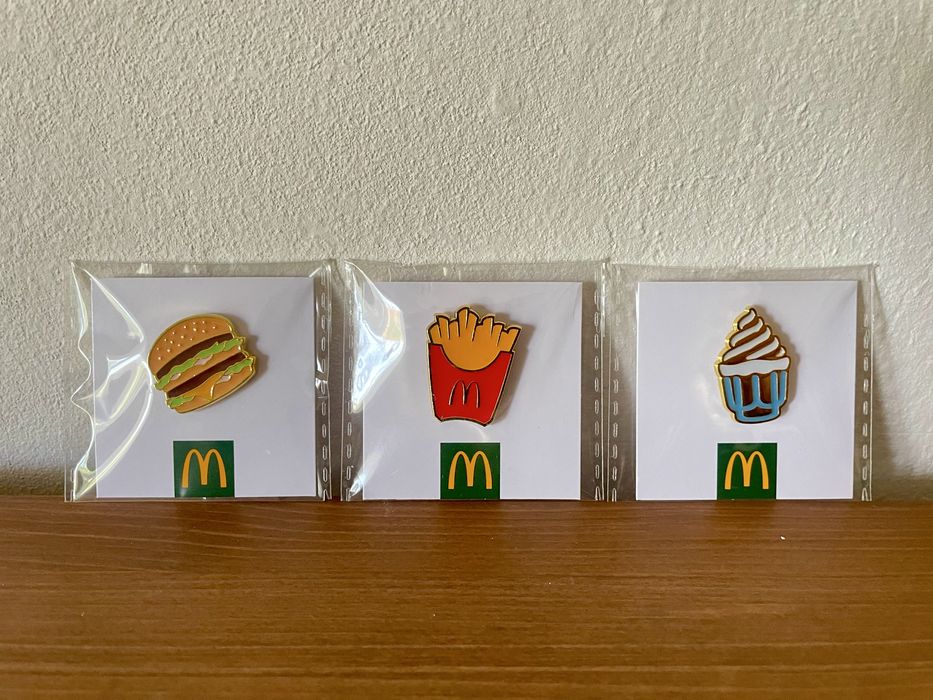 Set 3 enamel pins McDonald’s - insigna Mcdonald’s