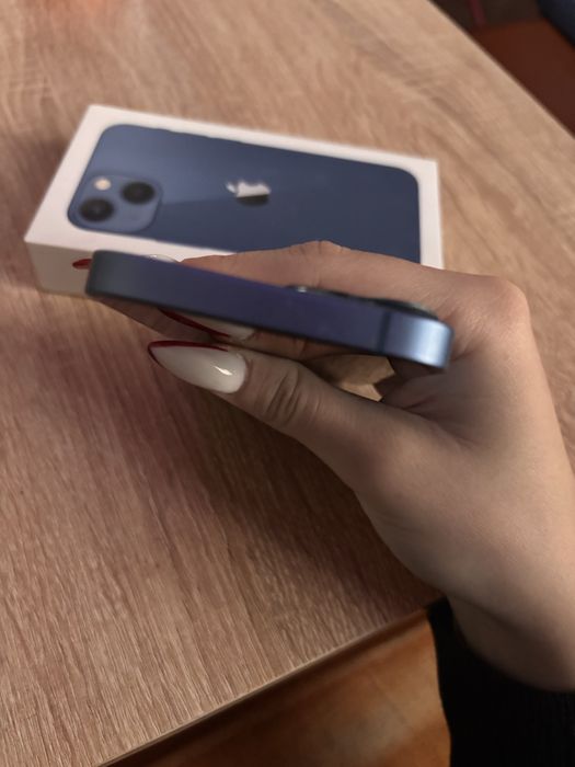 Iphone 13 mini син