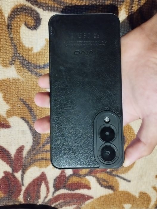 vivo Y17s телефон
