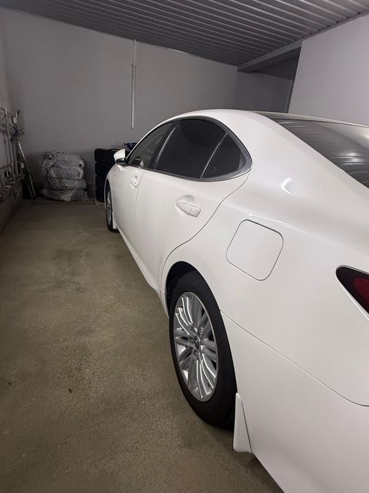 Продам Лексус 250