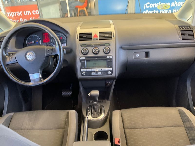 Volkswagen Touran 2.0 TDI Trendline 2008