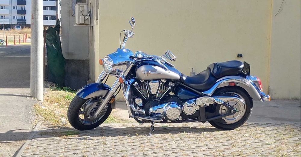 Moto cruiser Kawasaki Vulcan vn2000 vand sau schimb cu auto