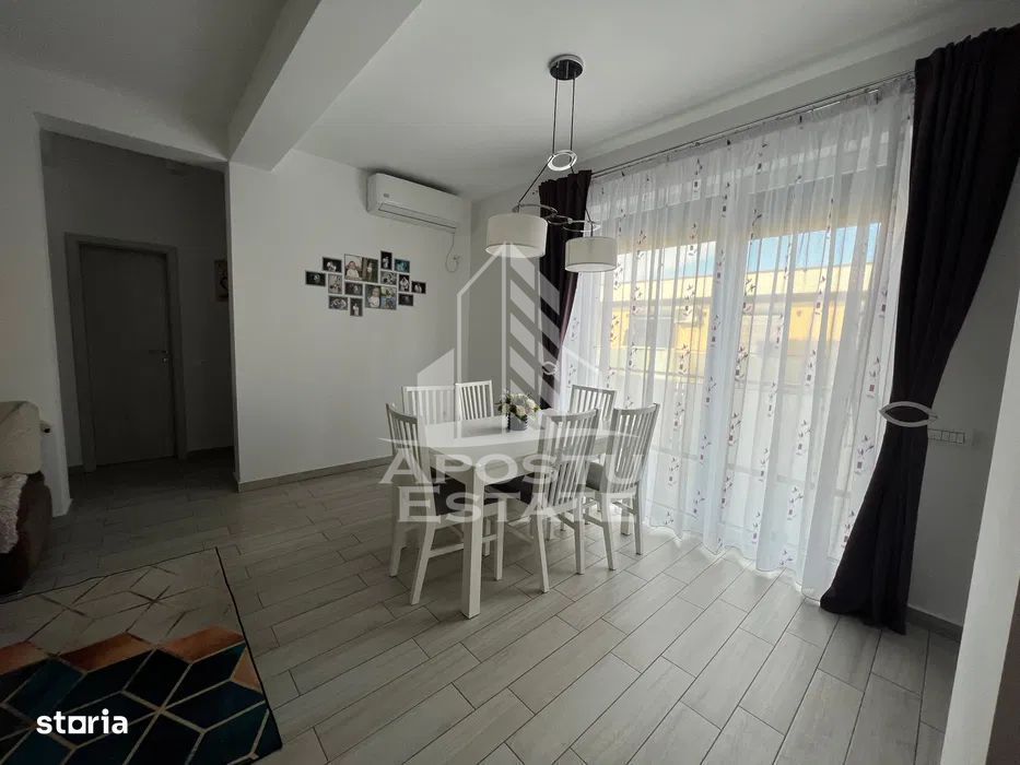 Apartament cu 3 camere, de inchiriat, Dumbravita, Loc de parcare — fotografia 3