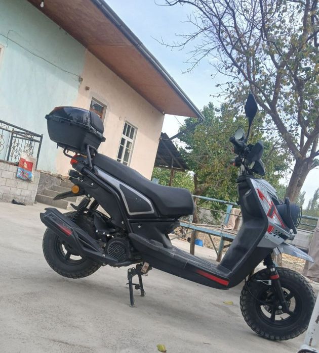 Tank Minion skuter 150cc