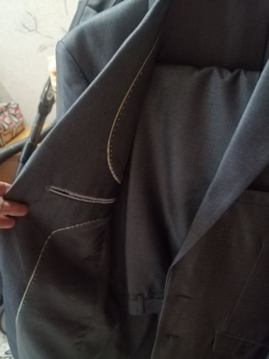 Продам мужской костюм