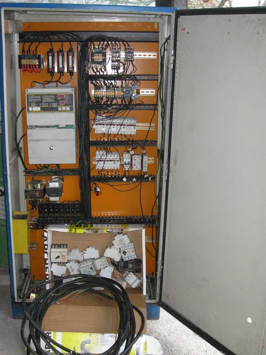 Vand acest model  panou de comanda .