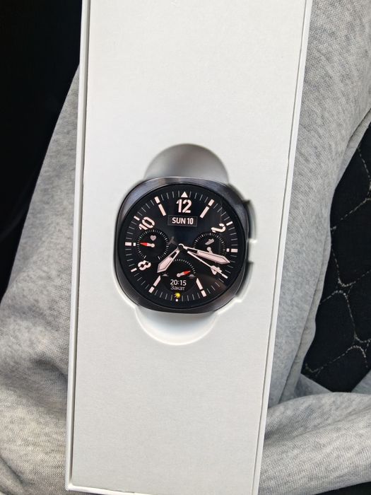 Продам смарт часы Samsung Galaxy Watch 8 40mm(без esim)