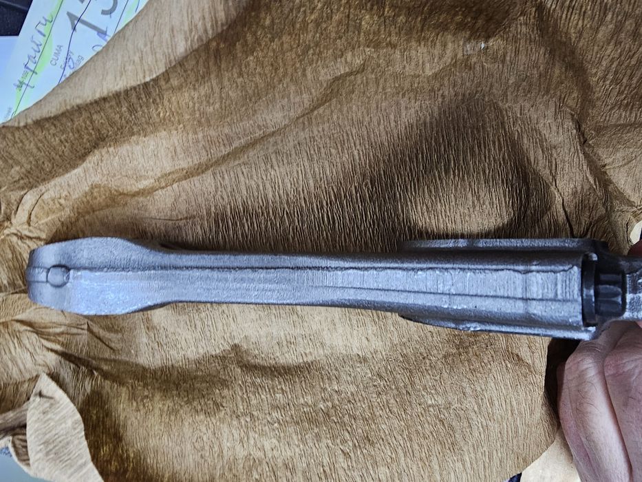 Биела,mотовилка LR082540,AJ813171