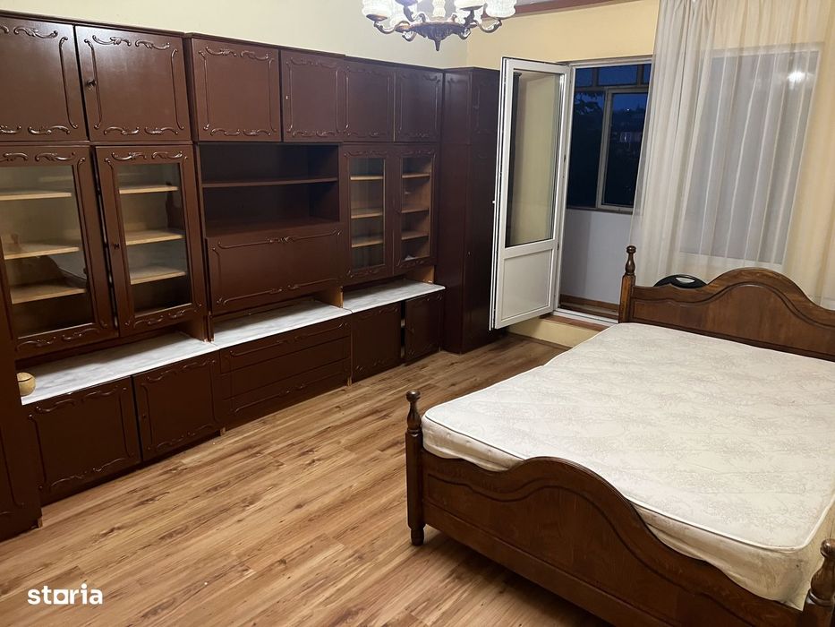 Inchiriez apartament cu 2 camere in Tudor str.Pandurilor