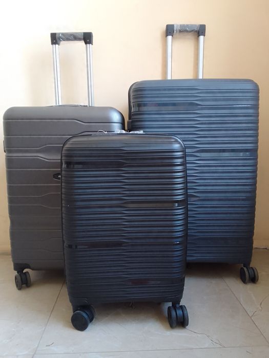 чемоданы,дорожные сумки