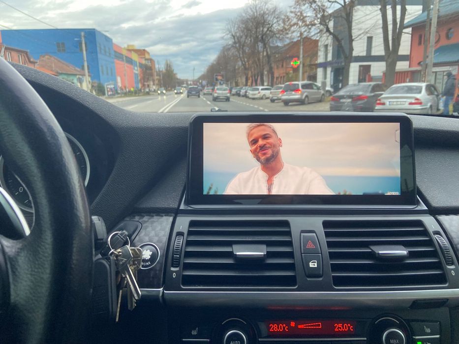 BMW X6 3.0 D o singură turbină