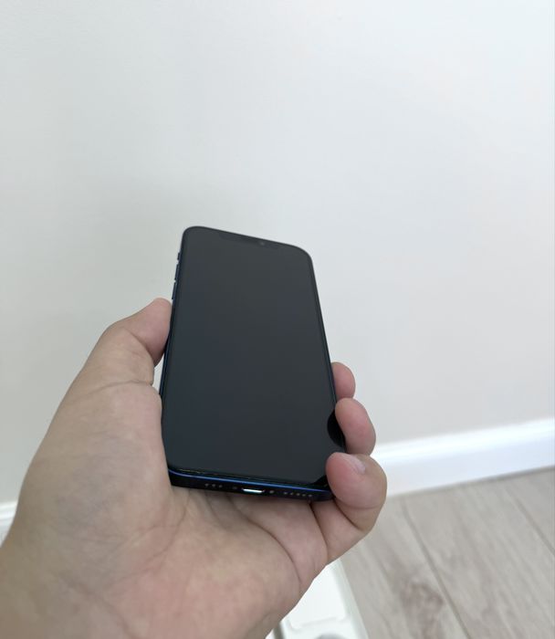Продам iPhone 12 64GB