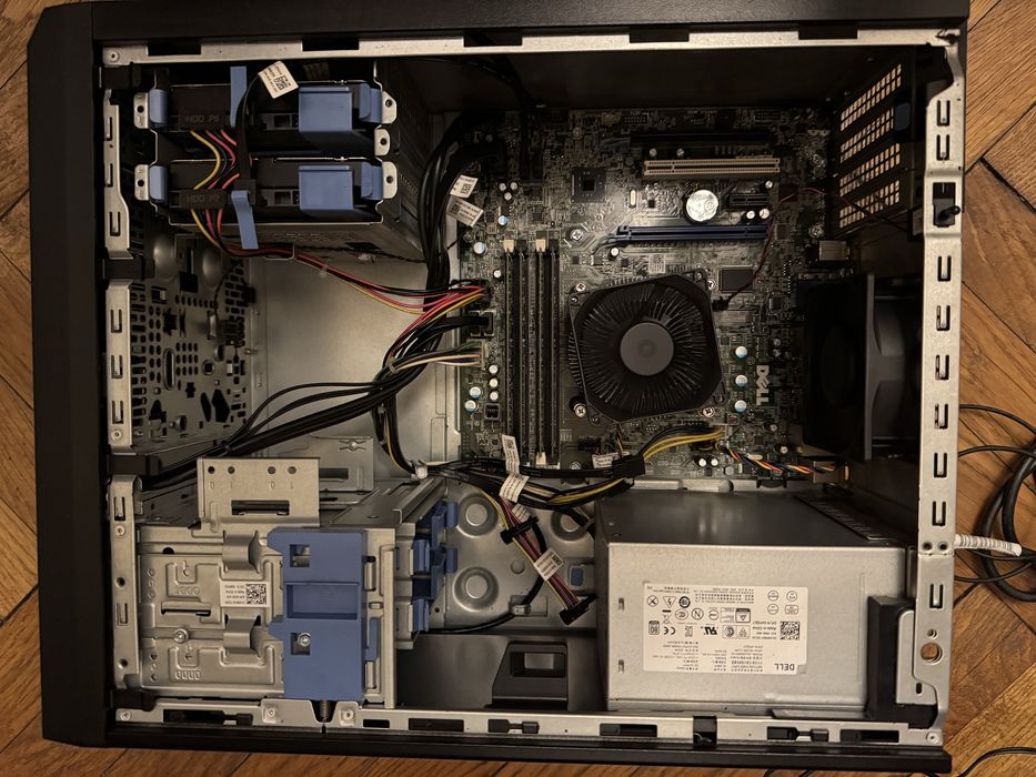 Vând server Dell PowerEdge T20, 24 GB RAM, 2x1.9TB HDD, perfect functional