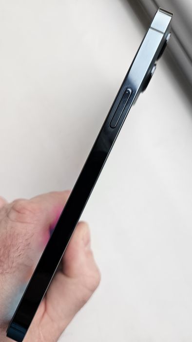 iphone 12 pro max  blue 1250 lei