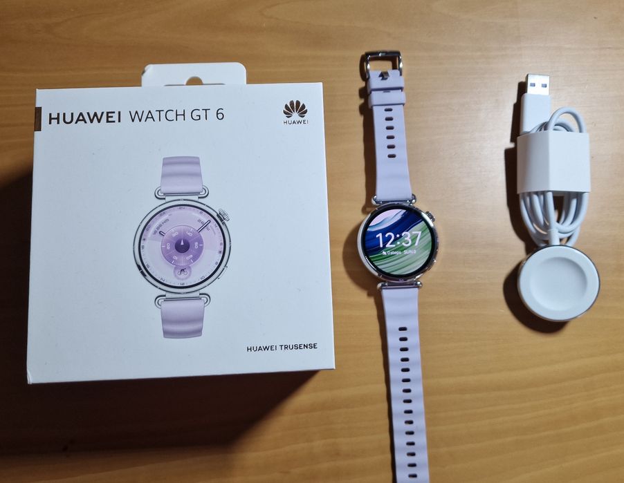 Huawei watch 6 GT purple