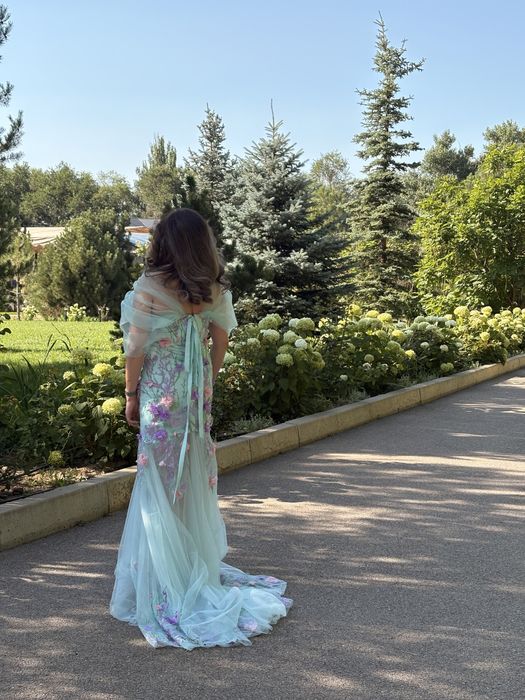 Выпускное вечернее нарядное платье