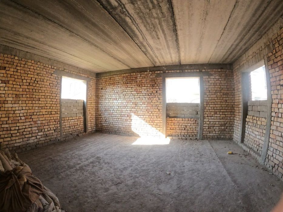 Исламабад . Юнусабад . 12 соток . По цене земли .