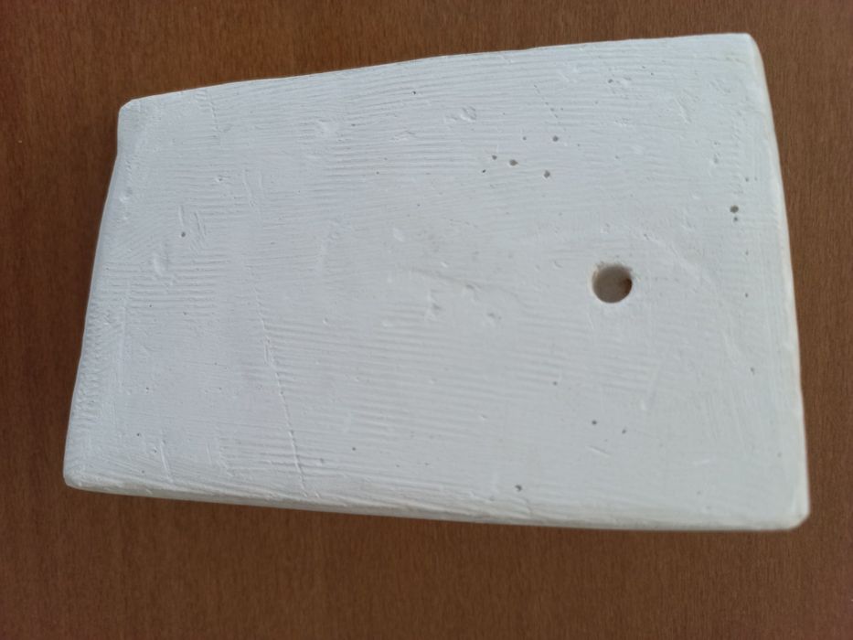 Гипсово ангелче ръчно направено и лакирано