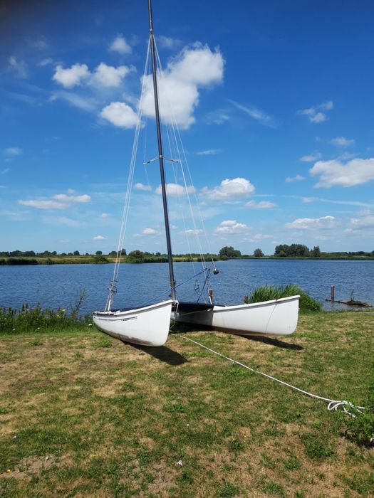 Vand catamaran + peridoc