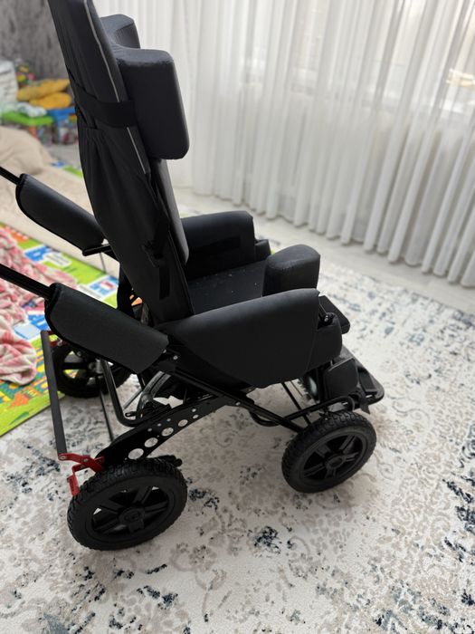 Коляска инвалидная