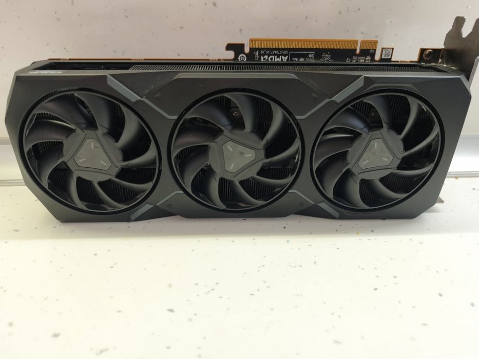 AMD Radeon RX 7900 XT 20GB