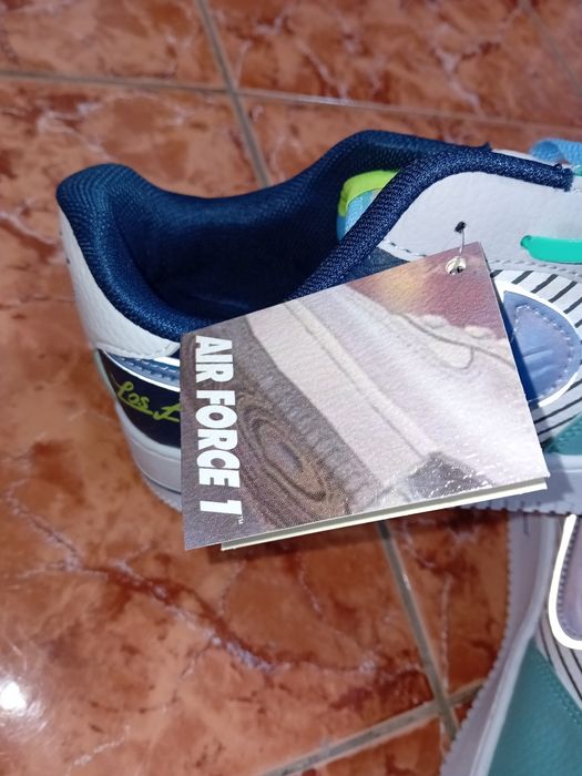 Vând adidasi nike barbati