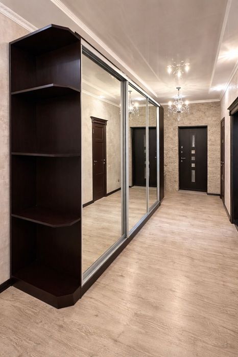 Продам срочно Гардероб