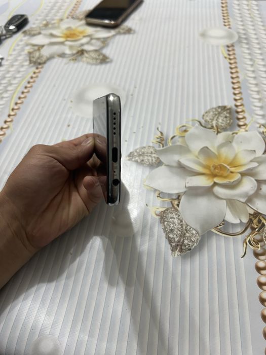 Telefon Uzbekistan zapchast