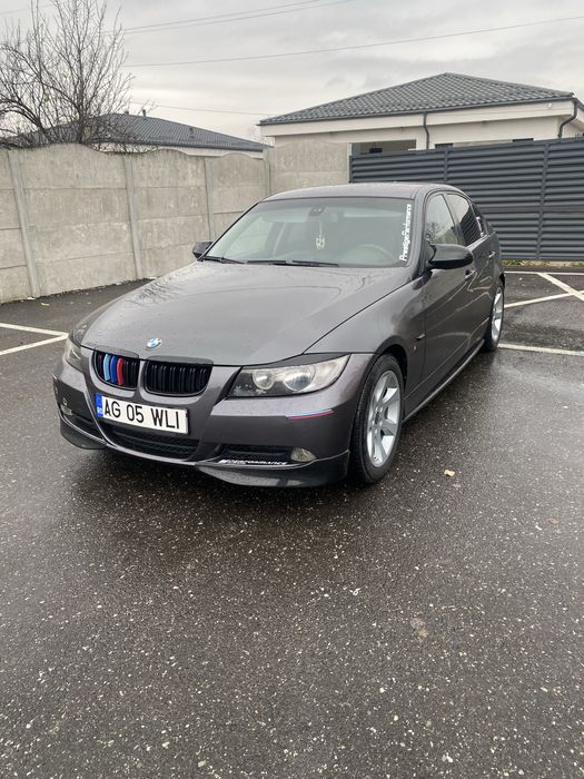 Vand bmw e 90 an 2006 propietar