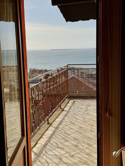 Продава се Къща в Свети Влас - 400 кв.м за 523 €/кв.м - Снимка #2