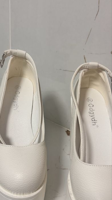 Белые туфли на платформе размер 36