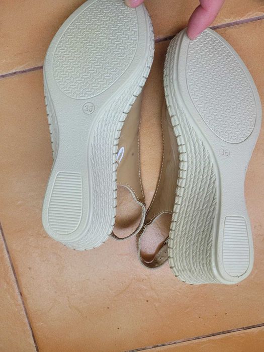 Adidasi, pantofi si sandale dama