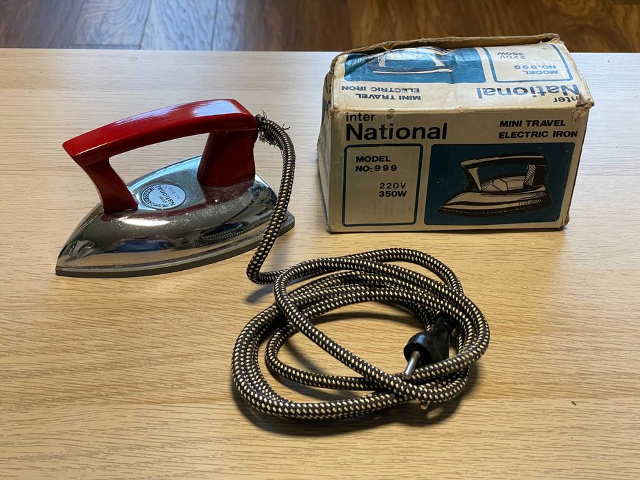 Ретро мини ютия Inter National No.999 – с оригинална кутия