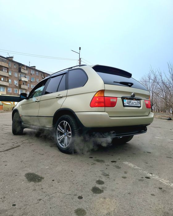 Продам BMW X5 2002 год