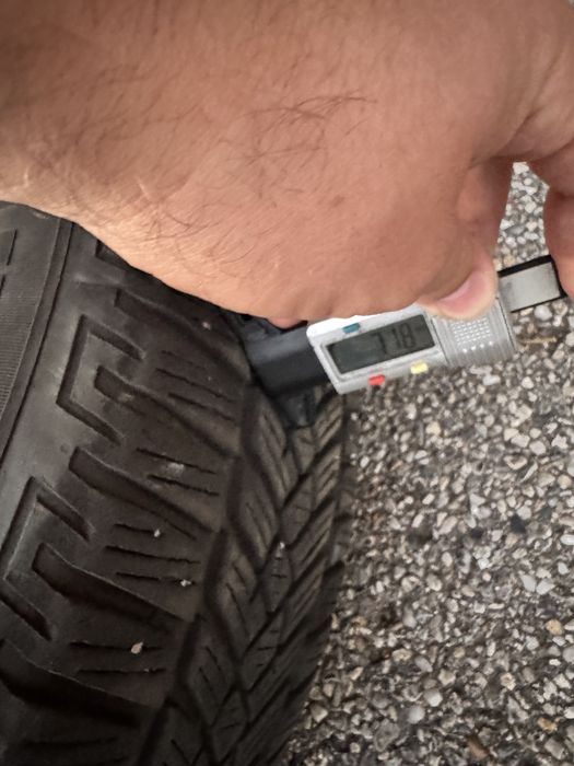 Roti jante Dacia Duster qashqai kadjar 215 65 16 Fulda iarna 7mm