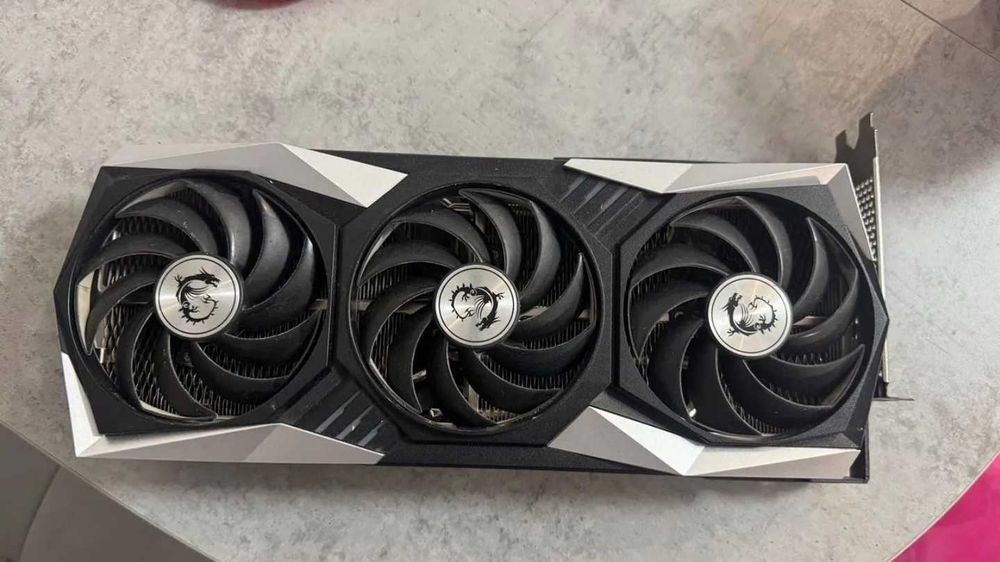 AMD Radeon RX 7900 XTX