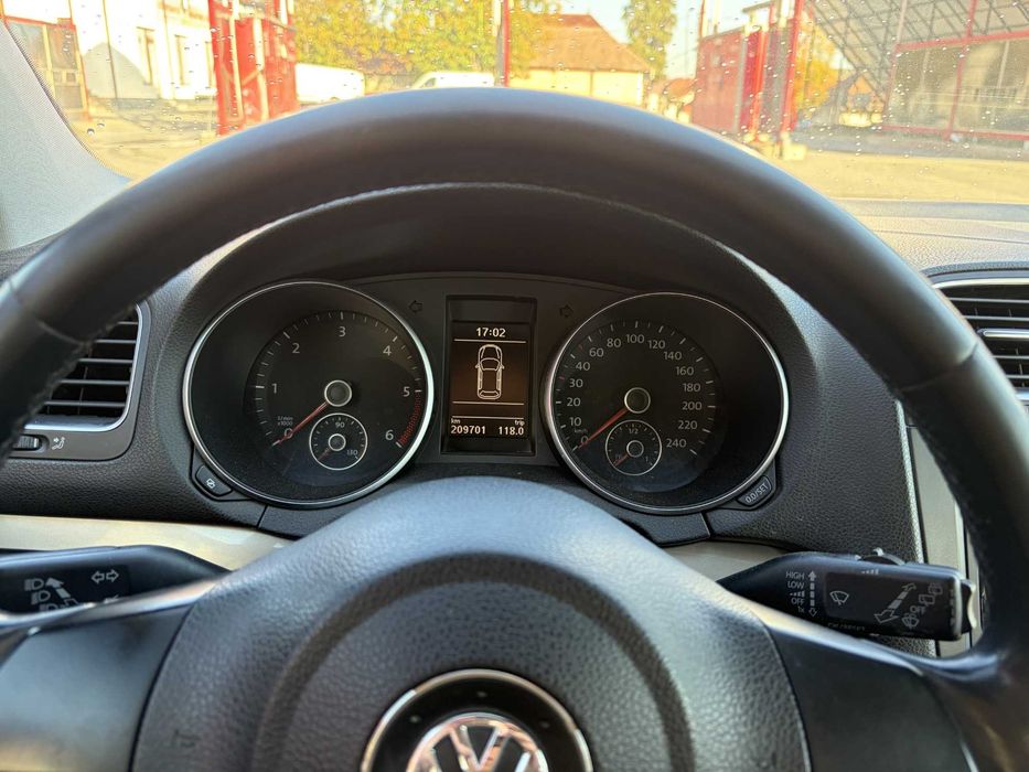 Volkswagen Golf 6 1.6 TDI