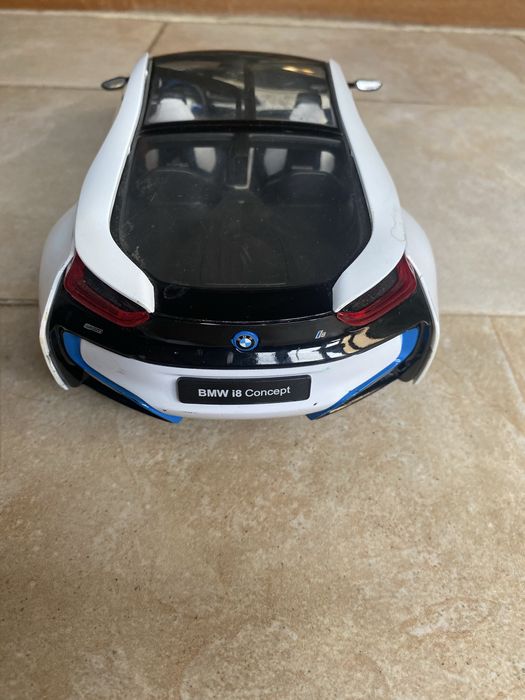 Количка BMW i8 Concept