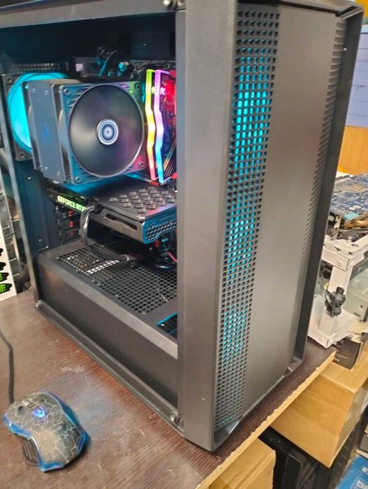 Настолен компютър