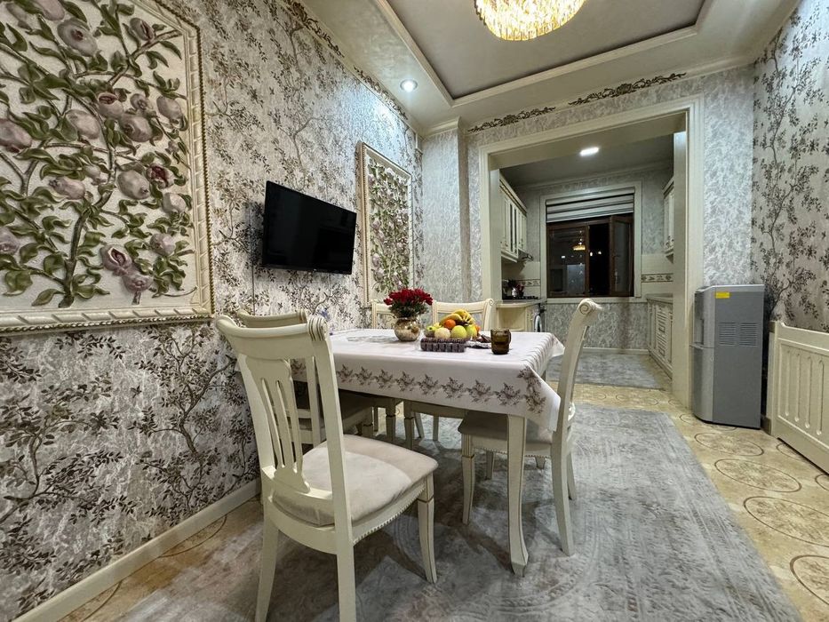 Срочно продается 3х ком квартира в новостройке, ор-р: ул. Ойбек, 100м²