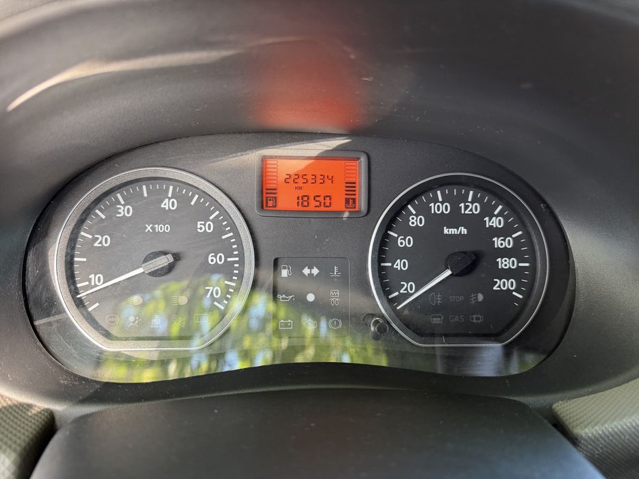 Se vinde Dacia Sandero 1.4 , benzina + gpl omologat , an 2009