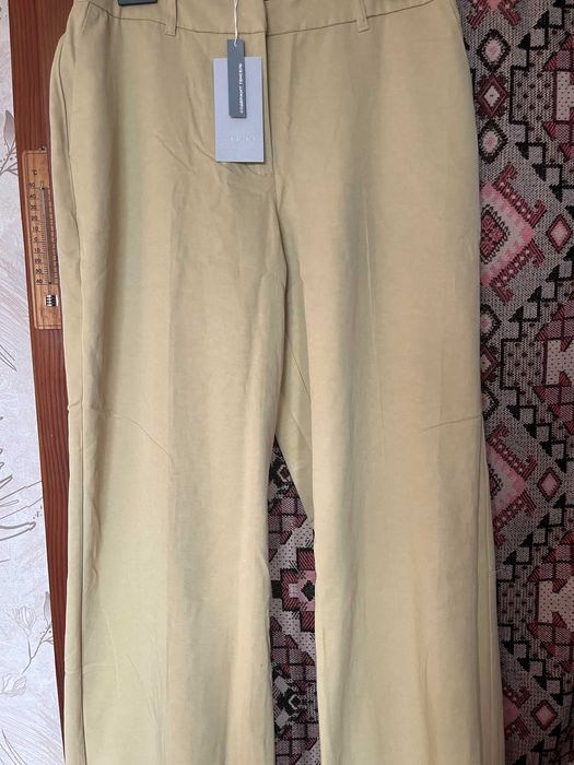 Продам костюм женский