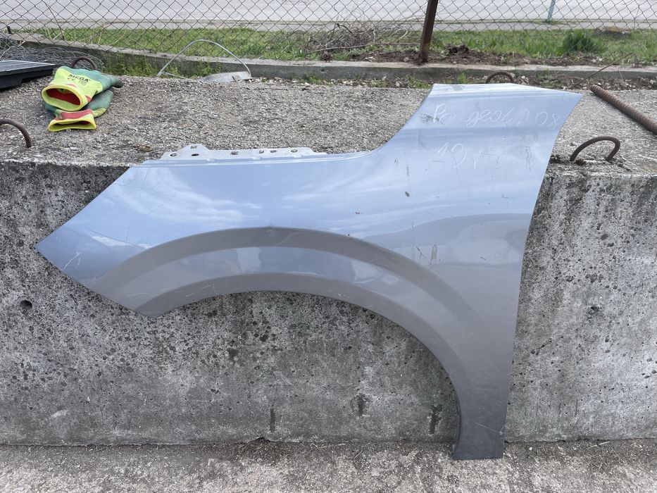 Ляв калник за Peugeot 208 Пежо 208  2019г-