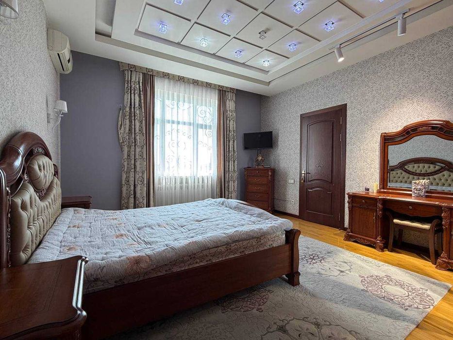 ПРОДАЕТСЯ 4/7/7 на: Т.Шевченко  Мирабадский район