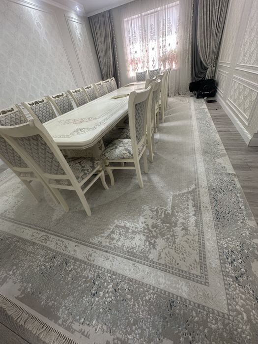 Продам стол со стулями