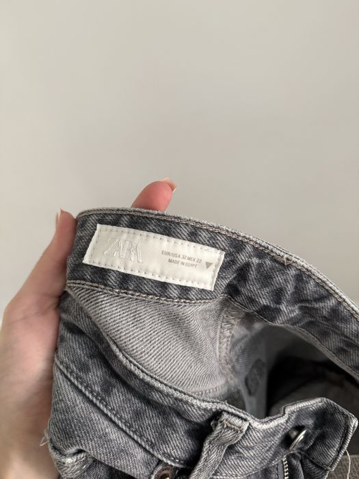 Джинсы Зара 32р в отличном состоянии