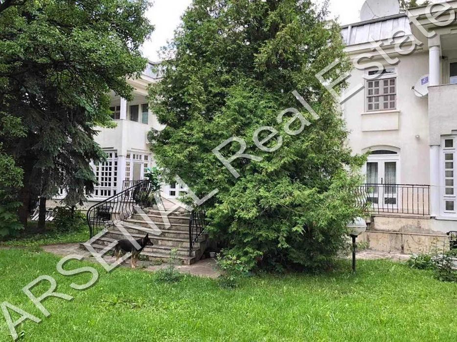 Дава се под наем Къща в София, Княжево - 1300 кв.м за 4000 € - Снимка #3