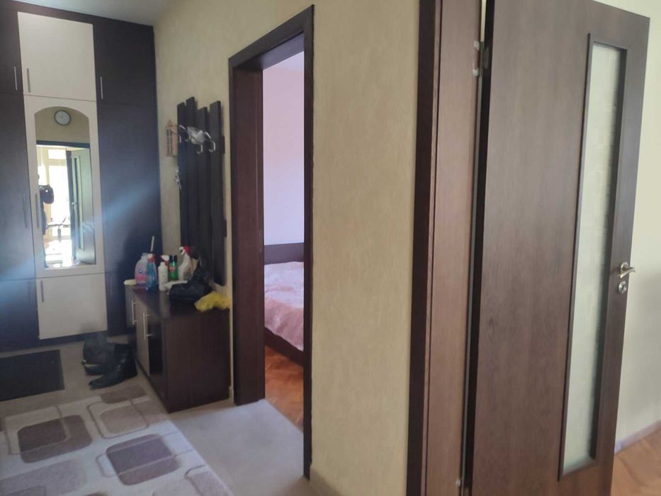 Дава се под наем Тристаен апартамент в Стара Загора, Център - 75 кв.м за 357 € - Снимка #3