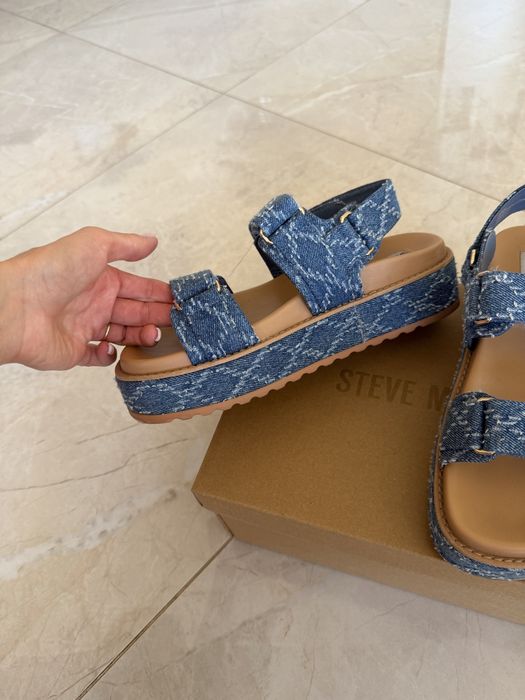 Сандали Steve Madden