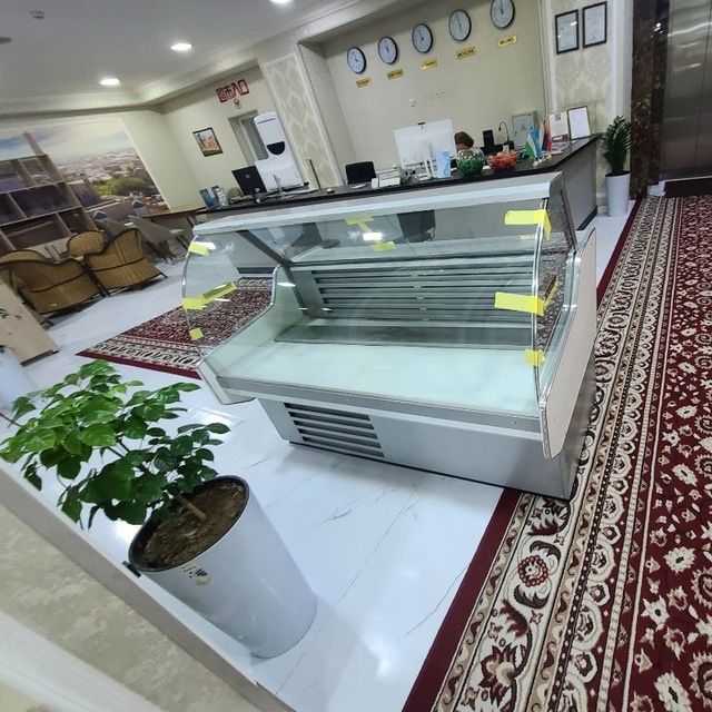 витрина холодильник